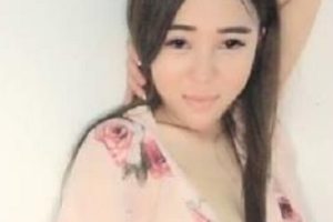 各种边噼里啪啦忍耐快感边给老公/男友打电话合集