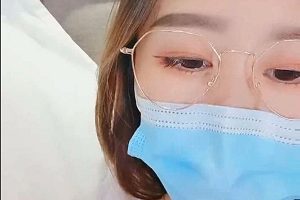 虎牙新晋超级人气宅男粉心目中的粉嫩女神极品无毛粉鲍神（pretty小语儿）最新噼里啪啦合集【21v-17.8G】