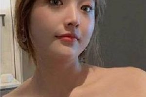 反差婊《24》打粑粑私拍散播17位反差婊