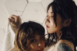 某推超人气霸气成熟女人御姐【某推极品御姐】浮力姬（舌尖上的神秘处）最新散播黑丝完整合集_16V-9.2G