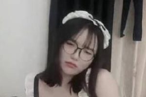 快手主播周周乖崽7月强势回归高端喷水定制