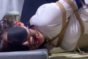 绳精病7月15日_女学生束缚训练