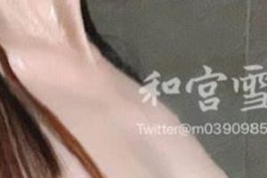 某推超火爆重口绝版浮力姬（和宫雪）大尺度双洞风油精自虐绝版完整版【13v-3.86G百度云】