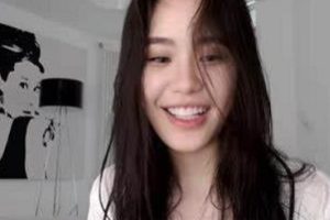 某推人气东南亚性感主播(LiChang)最新合集