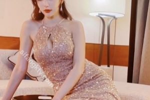 秀人网大众女神王馨瑶_-_金色礼服