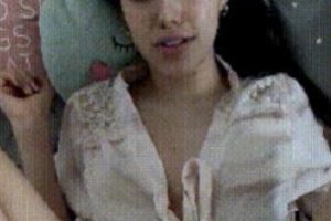 某推超人气稀缺欧美乖巧可爱白人反差美女【欧美浮力姬】（RuthLe）最新豪放作品合集【9V-1.75G】