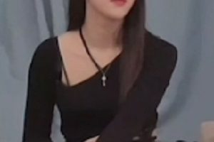 商学院舞蹈生神似奶茶妹妹