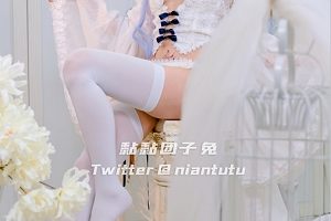 B站up主《 黏黏团子兔》雷姆cos