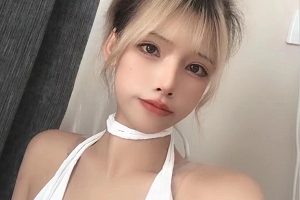 半糖主播《小慈》自购跑车定制