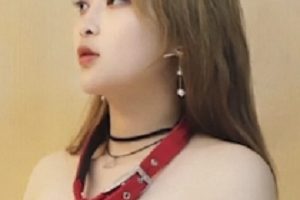 天美传媒《伊琬琳》美熟女的哀羞2