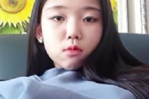 考研的女大生《橙子》粉嫩私拍