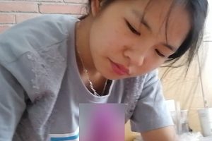 91大神《jinx》-酒店00后学妹白丝袜足