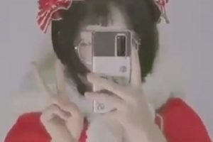 推特《qiongqiong》小妹子露出自拍