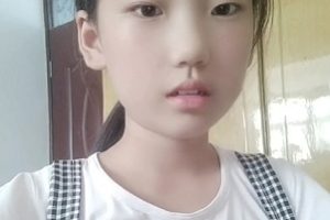 街头直击已婚反差少女之只要有钞票什么都行