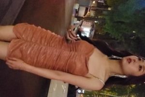 街拍《玲玲》超短连衣裙高跟美腿