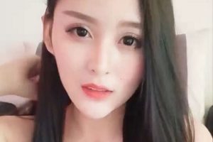 超级有气质的3已婚少女直播间吸引粉丝