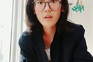 不检点的大学生眼镜妹泄密