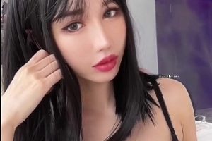 国产人气网红《辛尤里》付费视频