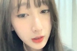 极品校花大学生黑丝jk制服