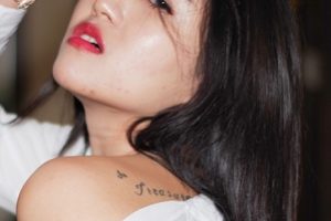 国模《妖妖》2018.03.24最新泄密