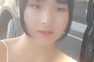 儿子直播女友给爸爸户外运动