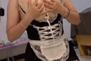 推特网红《wantingwan》劲爆女仆装