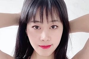 《张贺玉》吃瓜自拍全收录