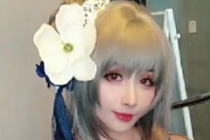 网红美女《喵酱》最新作品+《凉凉子》+时下流行 光剑变装