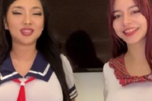 喜欢健身的蜜桃臀亚裔网红