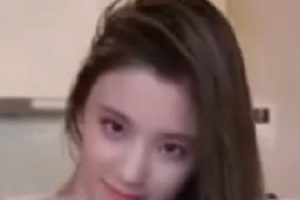 更衣室 试衣间 换衣服