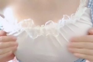 天花板@极品新晋《玩玩》蓝白女仆