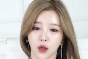 韩国巨r女主播《berry0314》ins+YouTube直播回放