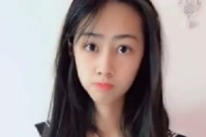 抖音50w高中网红《江可爱》露脸全露视频