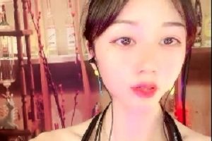 学舞蹈漂亮小姐姐首次露脸站立一字马