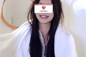 高颜值网红《sula》私拍新作