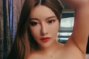 秀人网巨R模特《软软roro》独家新流出3V有尺度定制