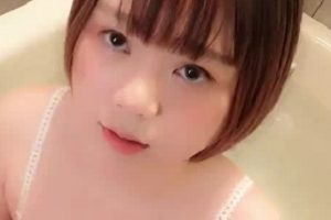 极品童颜肉肉的宅男女神《nikumikyo》卡哇伊小可爱