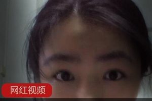 真实自拍00后大学女友艺校学生妹