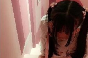 人气浮力姬《皮皮娘》驯养少女VIP定制视频