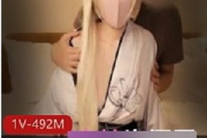 穹妹让网友瞬间着迷《柚子猫》