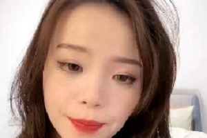 惊现-极品美熟女，上演开档黑丝的诱惑，给力孕育中还露脸了