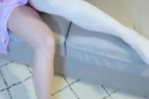 柚子猫高端资源合集：白色超薄线袜视频646MB+甘雨cos完整版+刻晴jk资源